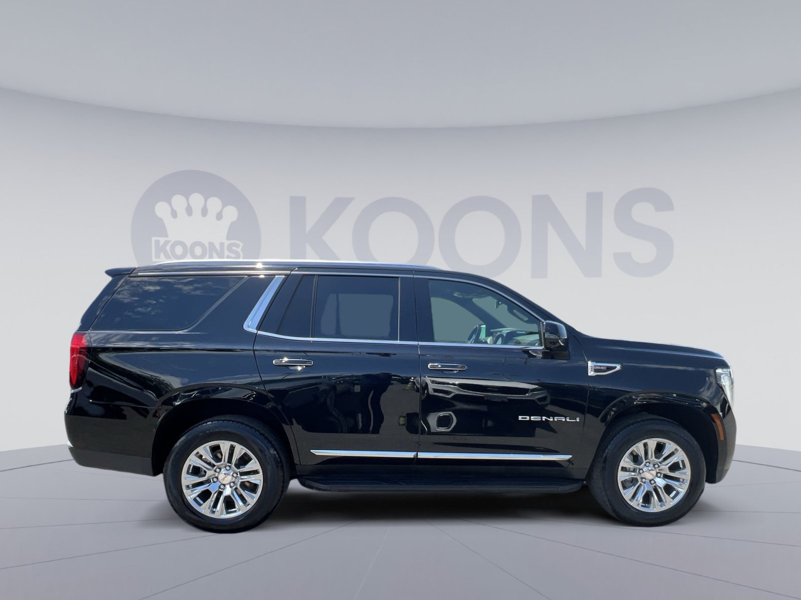 Used 2025 GMC Yukon Denali AWD/4WD image 17