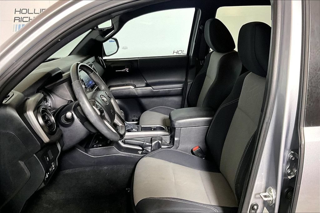 Used 2021 Toyota Tacoma TRD Sport w/ Technology Package RWD image 20