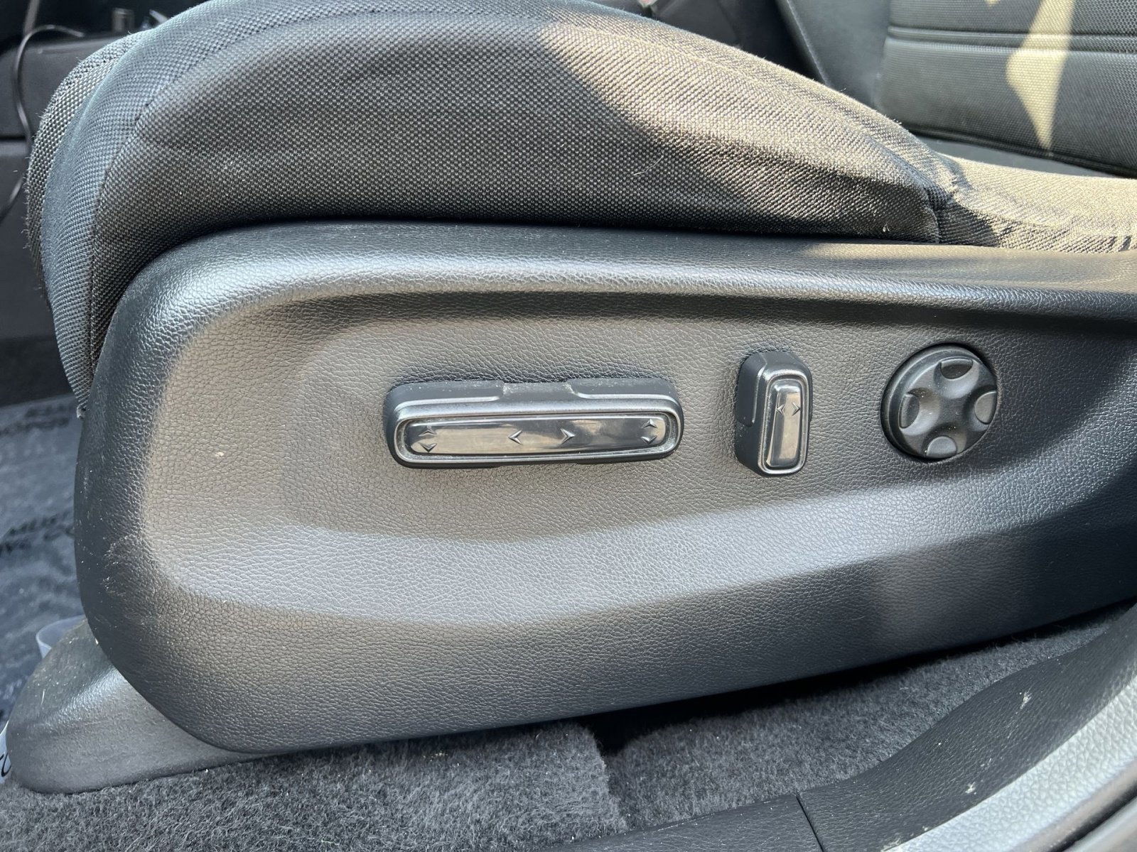 Used 2019 Honda CR-V EX image 14