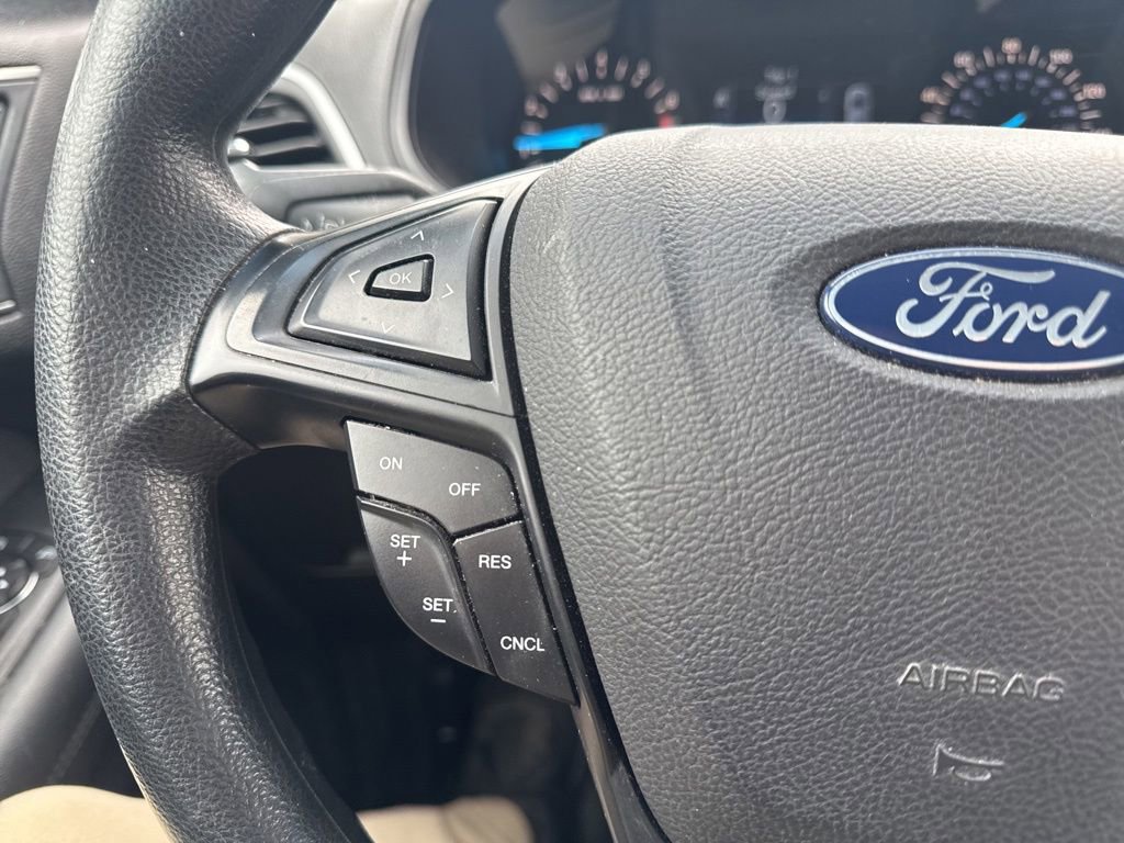Certified 2019 Ford Edge SE image 15