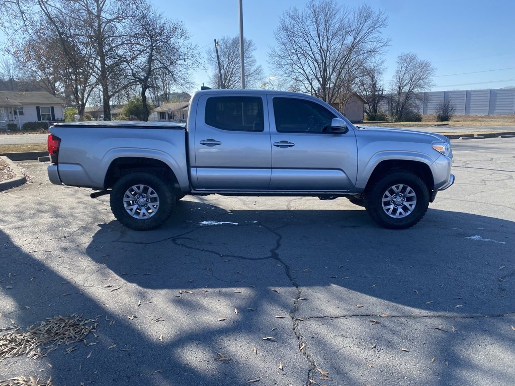 Used 2020 Toyota Tacoma SR image 8