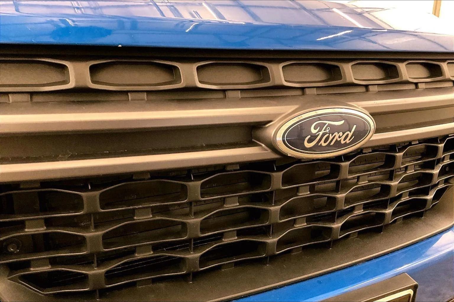 Certified 2022 Ford Maverick XLT w/ XLT Luxury Package image 29