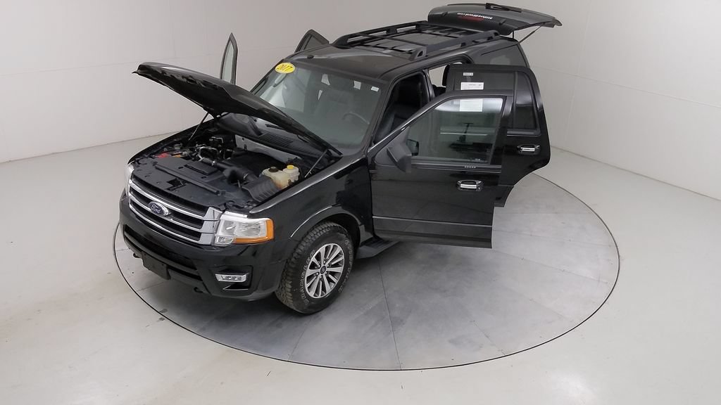 Certified 2017 Ford Expedition XLT w/ Equipment Group 202A AWD/4WD image 57