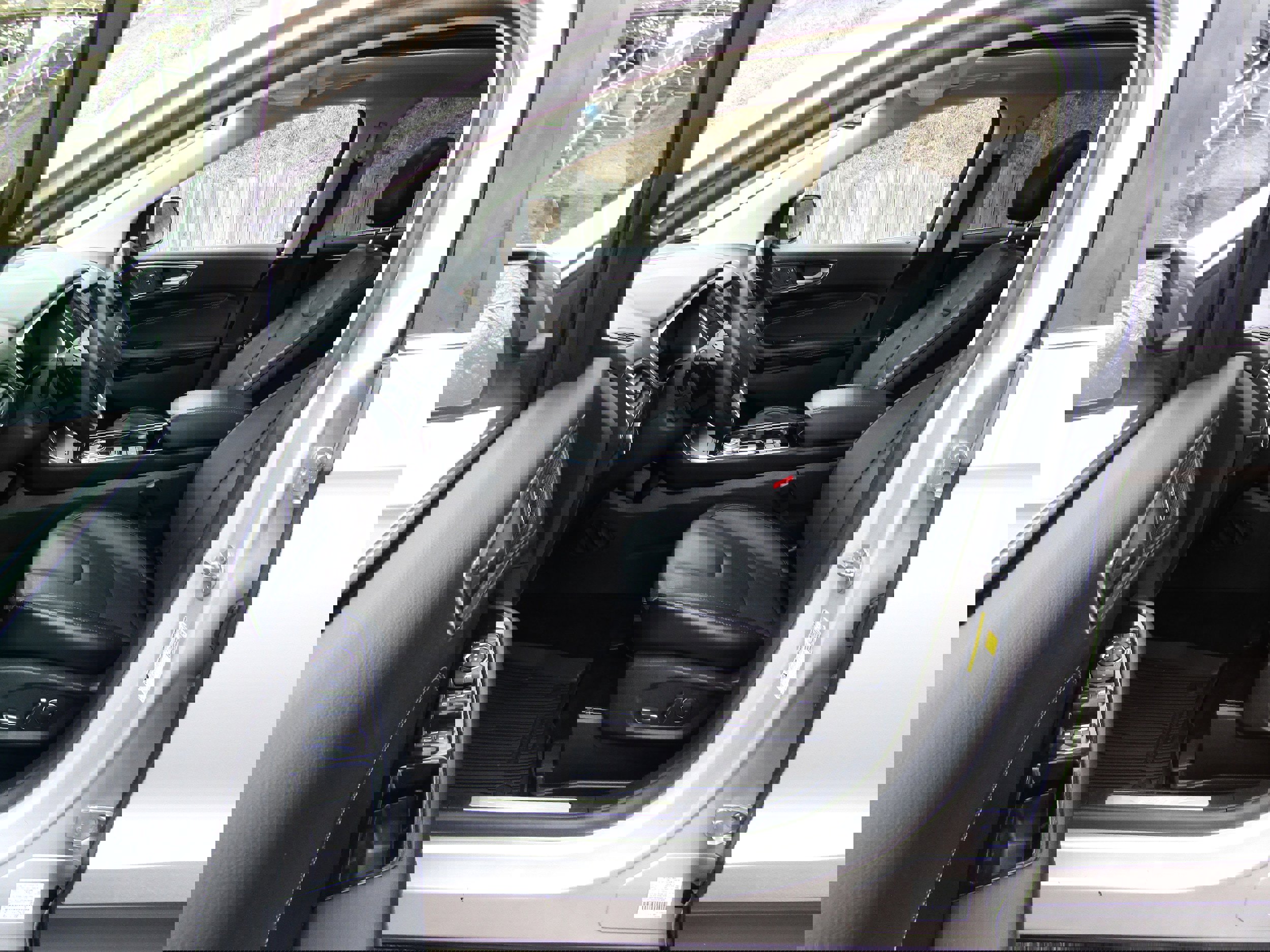 Certified 2019 Ford Edge Titanium w/ Equipment Group 301A image 12