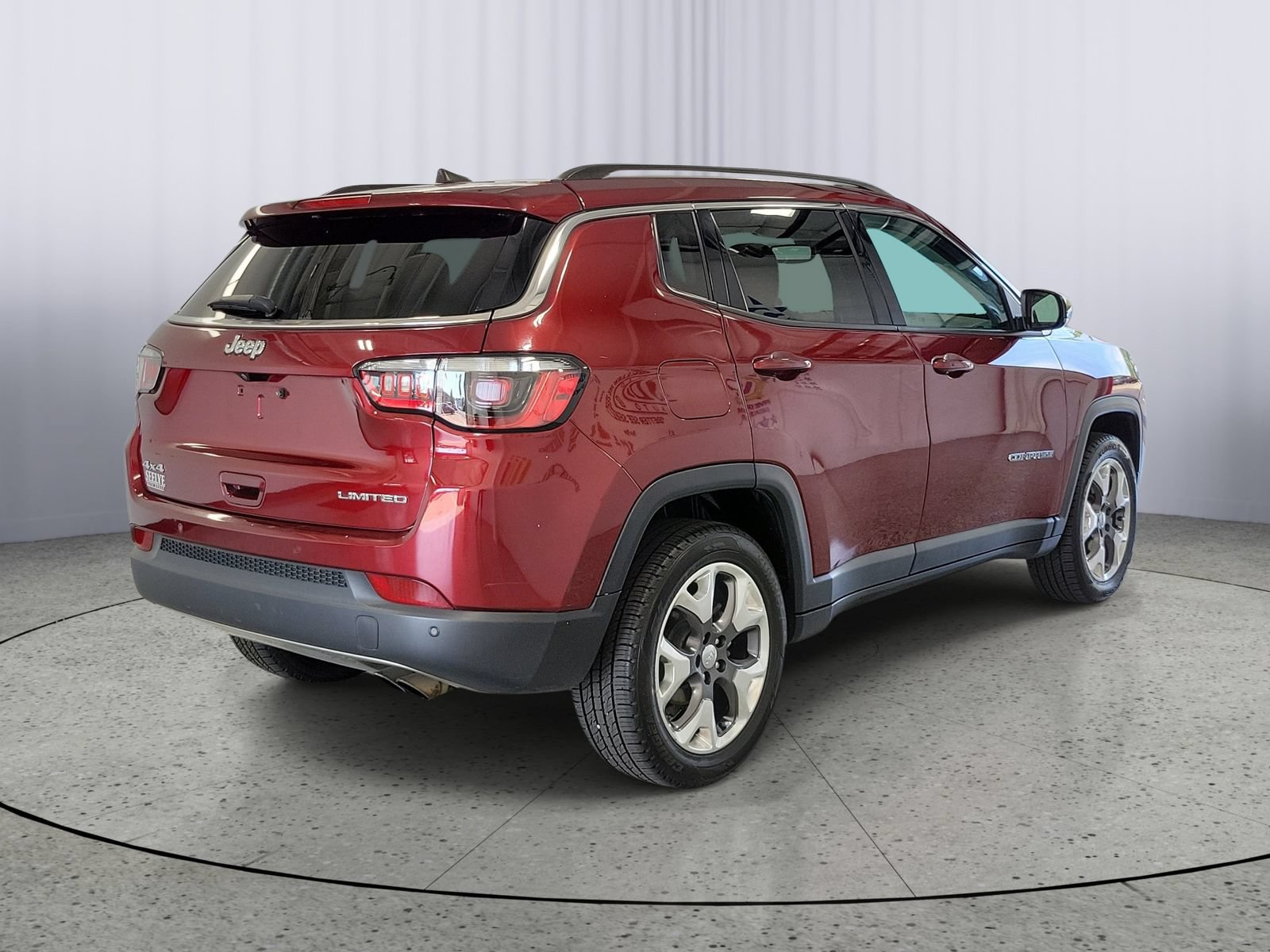 Used 2021 Jeep Compass Limited AWD/4WD image 2