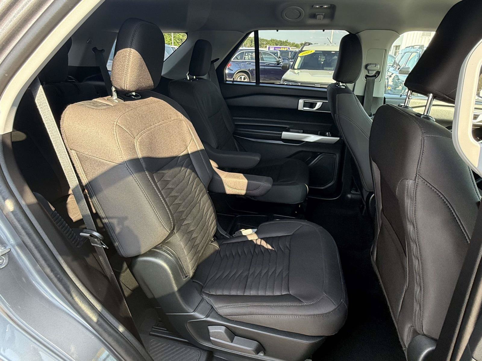 Certified 2021 Ford Explorer XLT RWD image 29