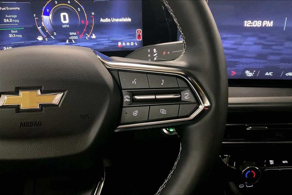 Used 2025 Chevrolet Traverse LT AWD/4WD image 18