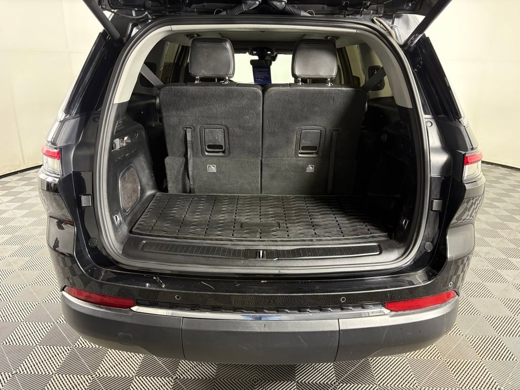 Used 2022 Jeep Grand Cherokee L Limited AWD/4WD image 34
