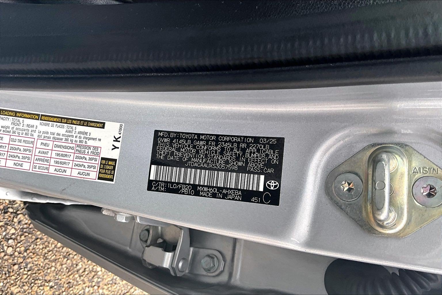 Used 2025 Toyota Prius LE FWD image 36