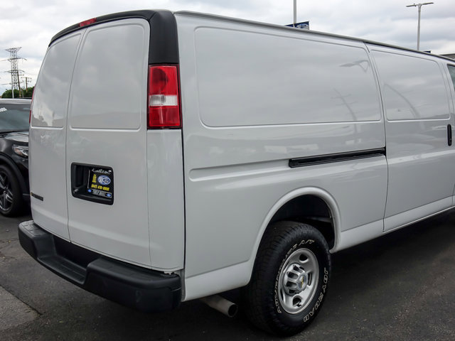 Used 2024 Chevrolet Express 2500 Extended w/ Driver Convenience Package RWD image 7
