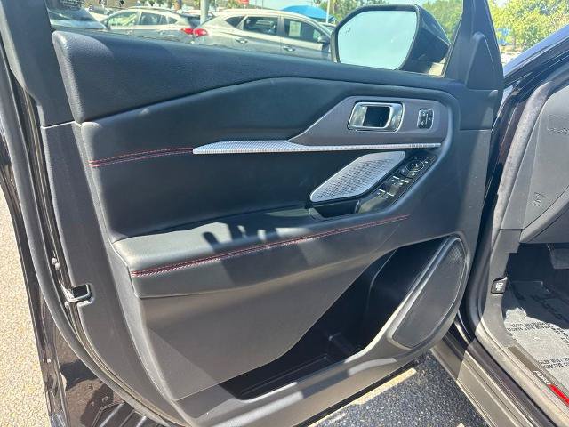 Certified 2025 Ford Explorer ST AWD/4WD image 15