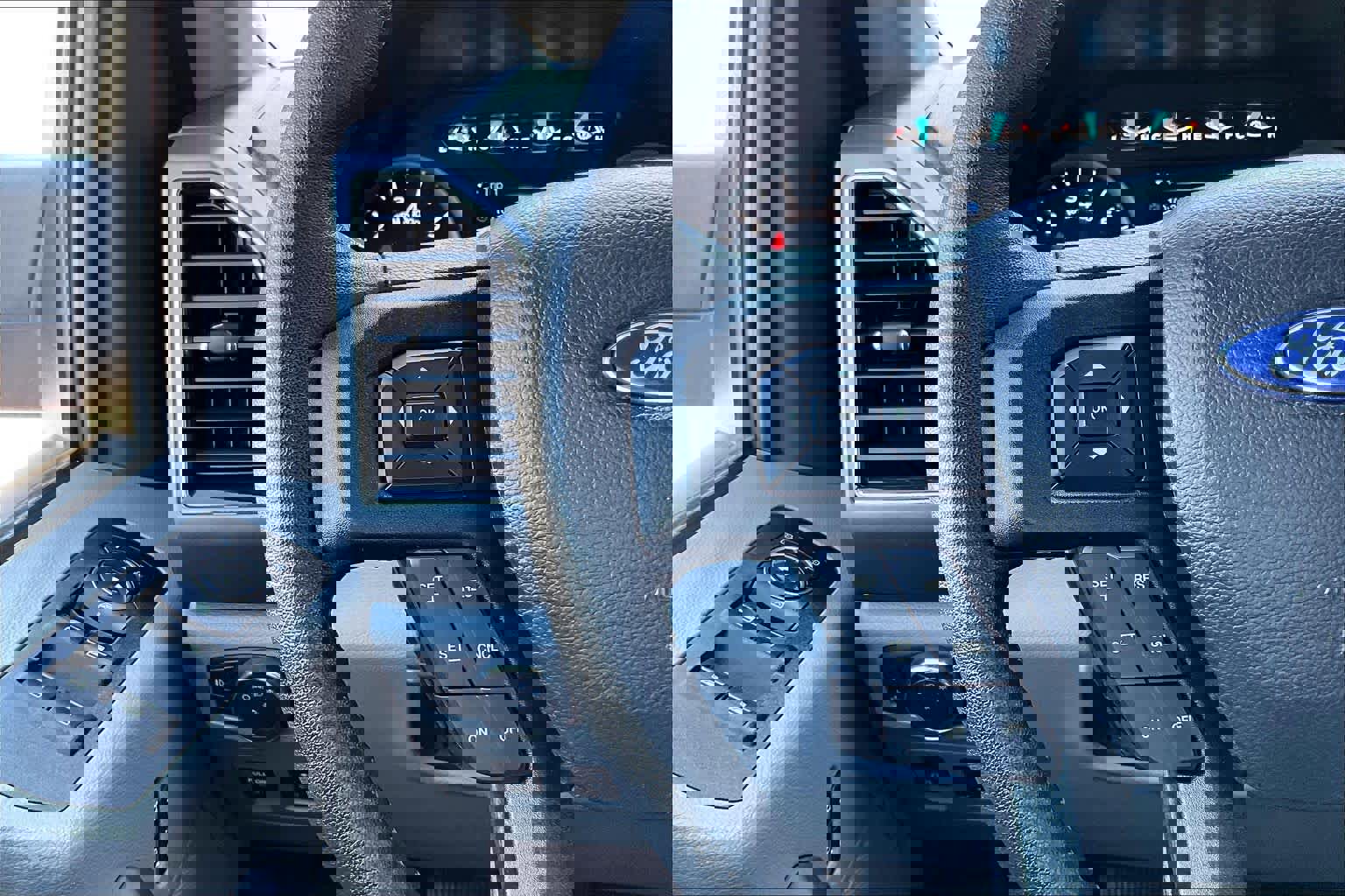 Certified 2020 Ford F150 XLT w/ Equipment Group 302A Luxury image 25