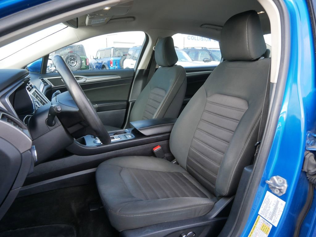Certified 2020 Ford Fusion SE image 9
