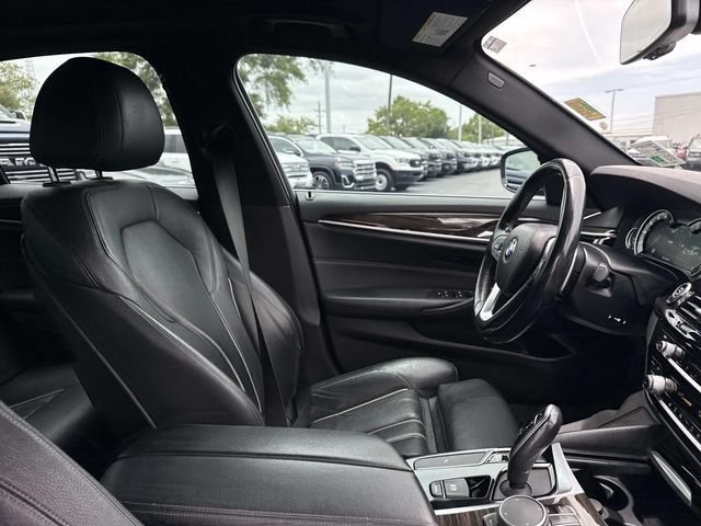 Used 2019 BMW 530i w/ Convenience Package RWD image 10