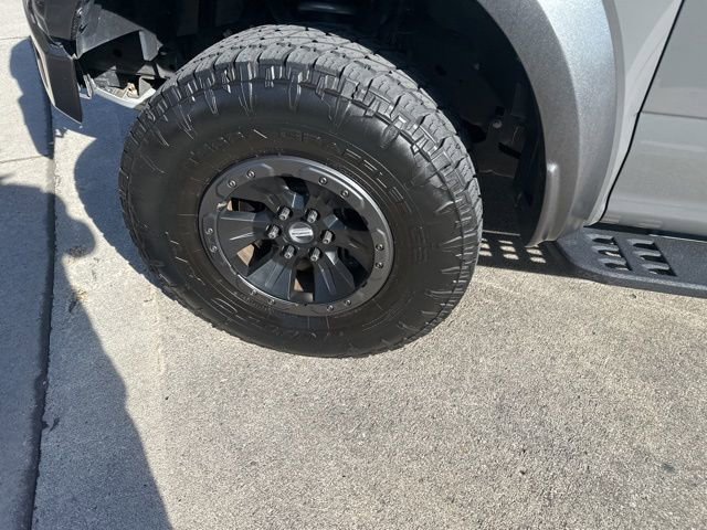 Certified 2018 Ford F150 Raptor w/ Equipment Group 802A Luxury image 19