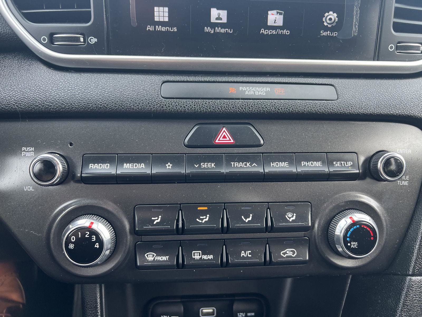 Used 2020 Kia Sportage LX image 14