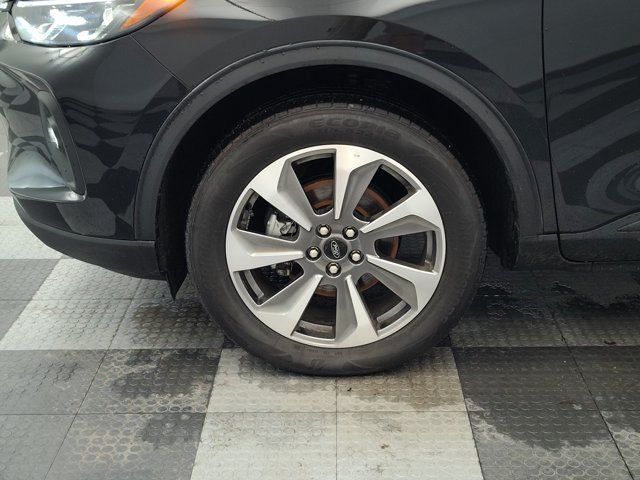 Certified 2025 Ford Escape Platinum AWD/4WD image 14