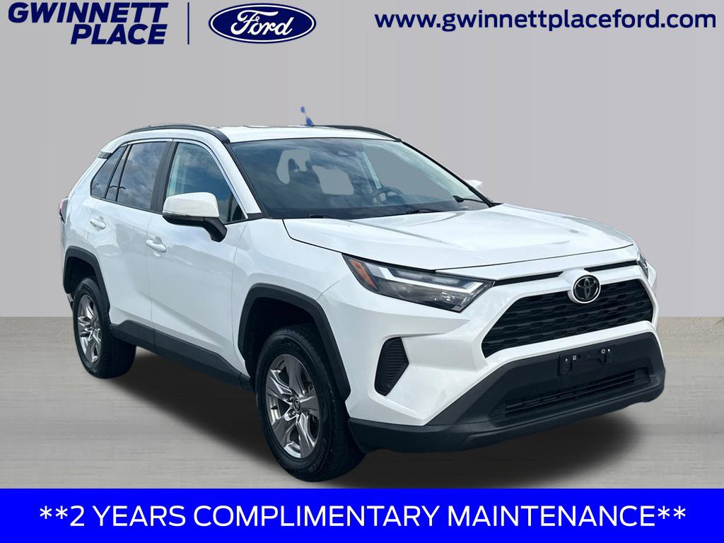 Used 2024 Toyota RAV4 XLE FWD image 3