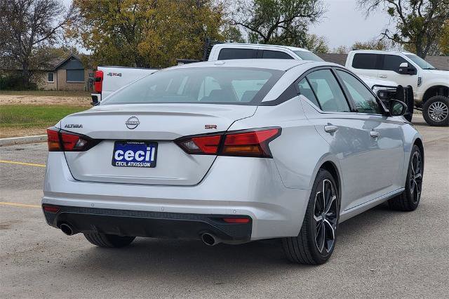 Used 2024 Nissan Altima 2.5 SR image 3