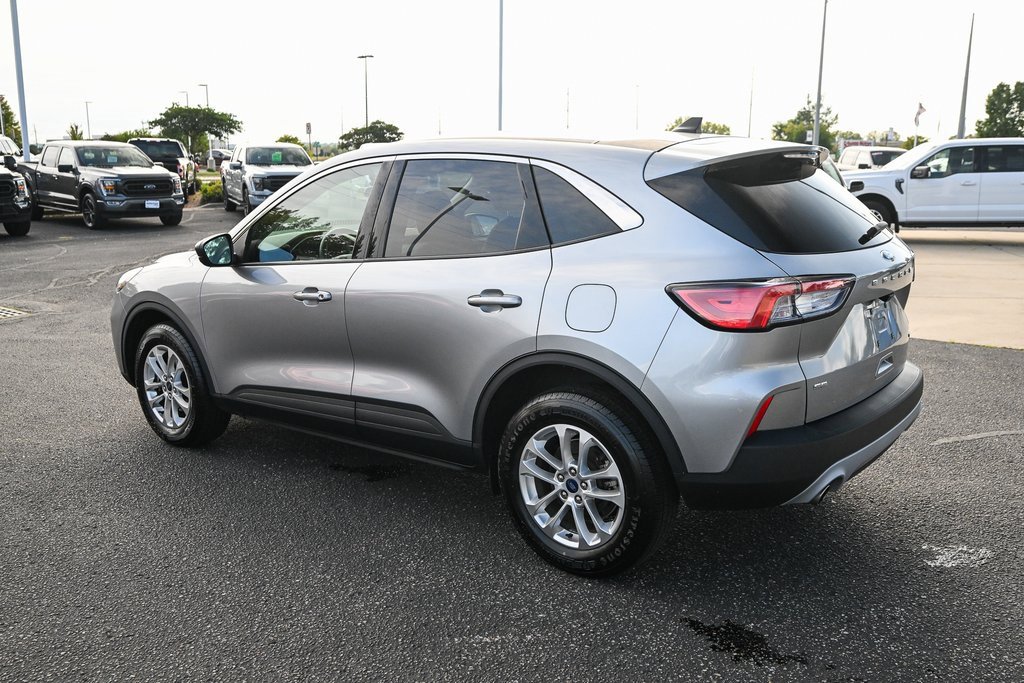 Certified 2022 Ford Escape SE image 7