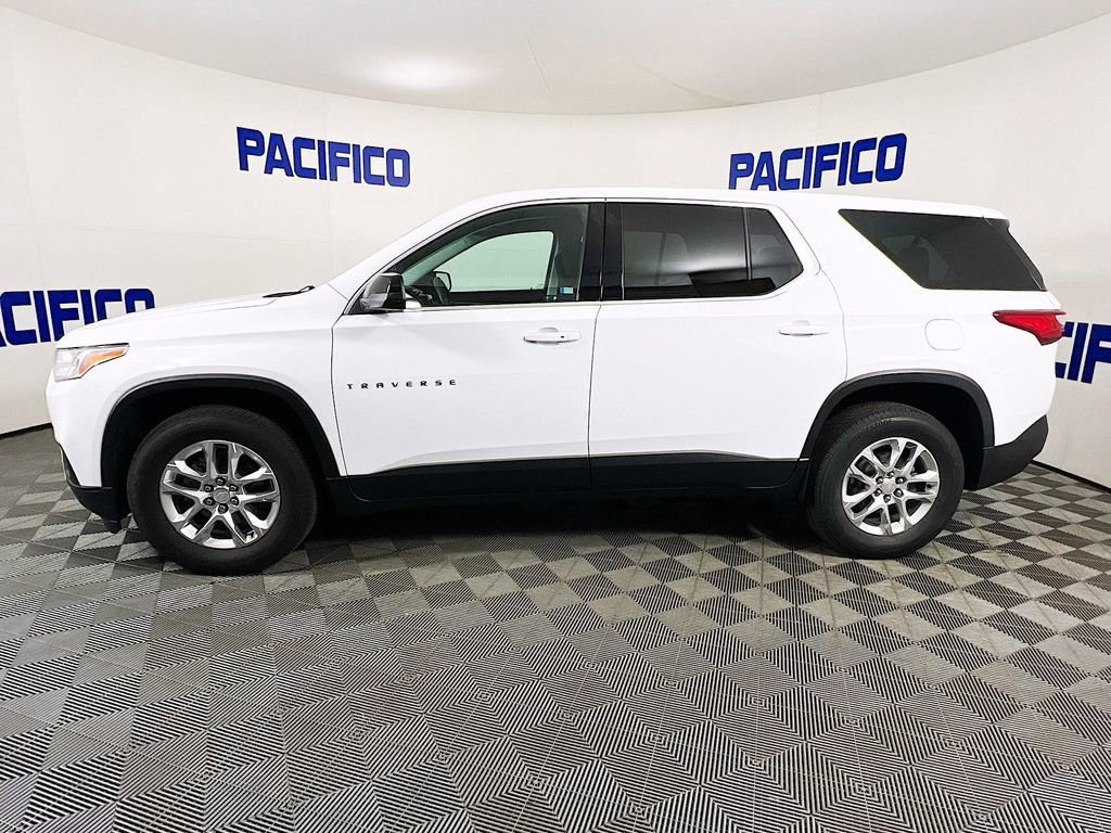 Used 2021 Chevrolet Traverse LS AWD/4WD image 5