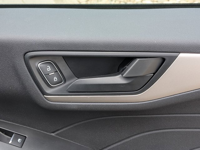 Certified 2022 Ford Escape SE w/ Convenience Package FWD image 35