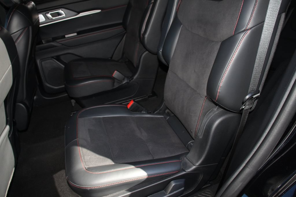 Certified 2025 Ford Explorer ST AWD/4WD image 20