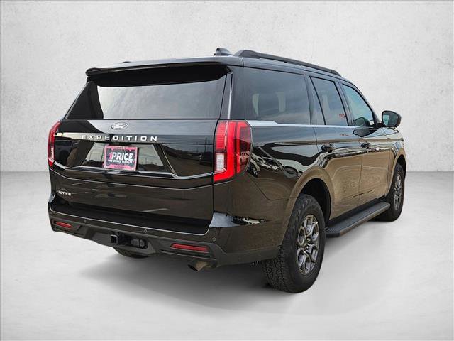 Certified 2025 Ford Expedition Active RWD image 5