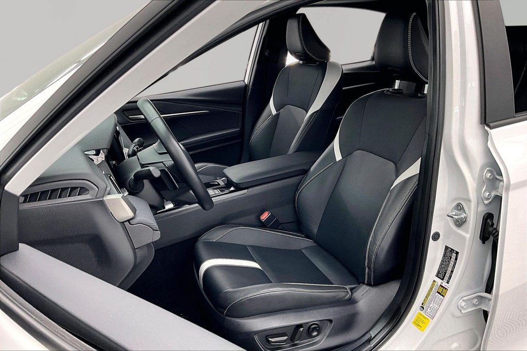 Used 2025 Toyota Camry SE w/ Multimedia Upgrade Package FWD image 25