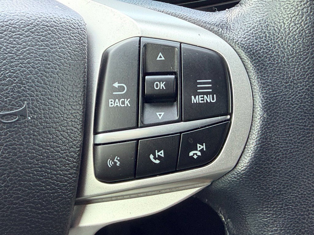Certified 2022 Ford Explorer XLT w/ Equipment Group 202A RWD image 25