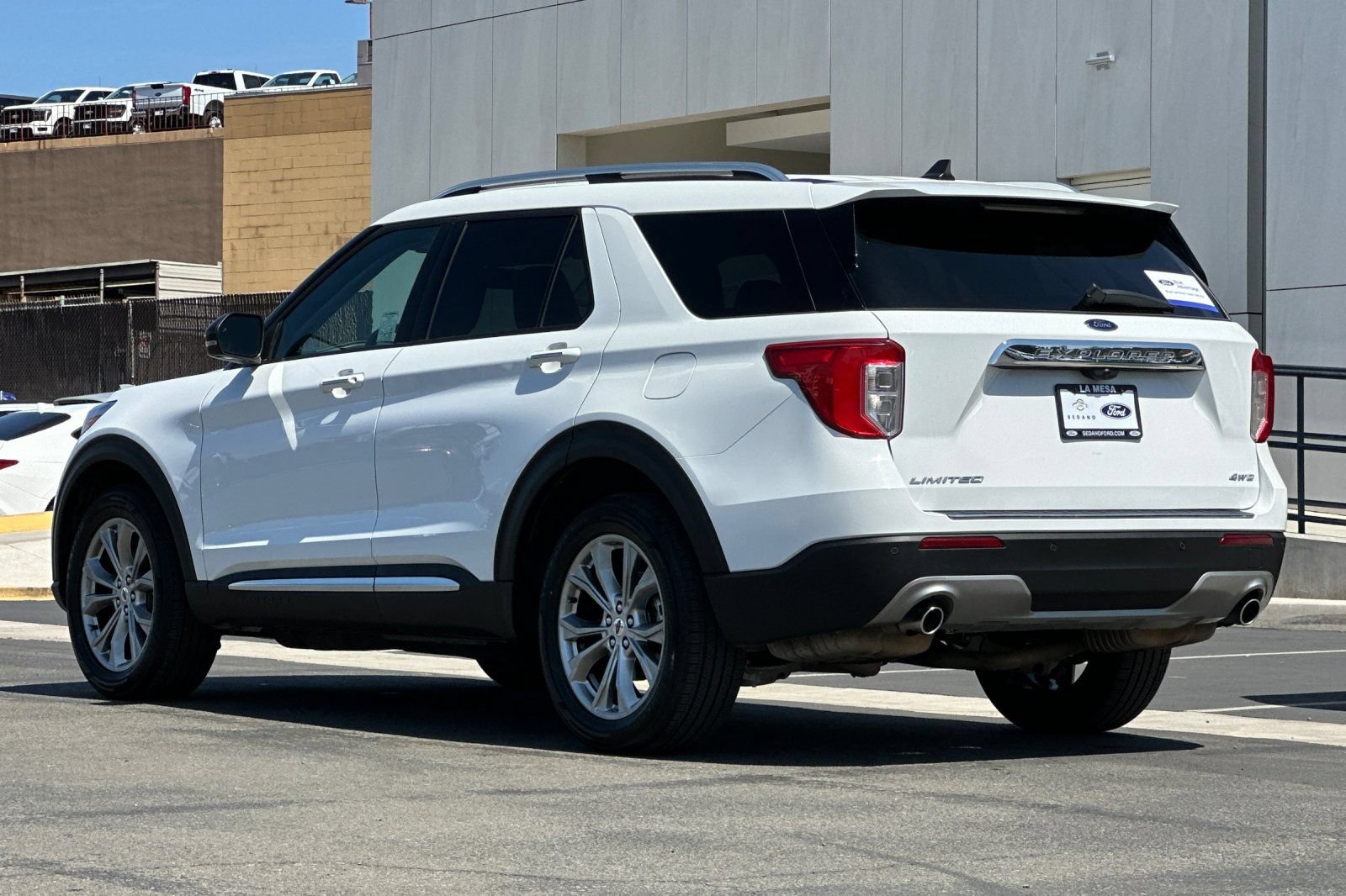 Certified 2023 Ford Explorer Limited w/ Equipment Group 301A AWD/4WD image 5