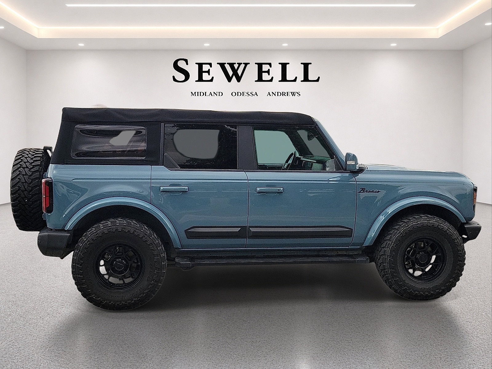 Certified 2022 Ford Bronco Outer Banks AWD/4WD image 5