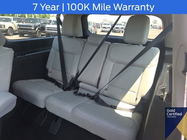 Certified 2025 Ford Expedition Max Platinum w/ Driver's Package AWD/4WD image 25
