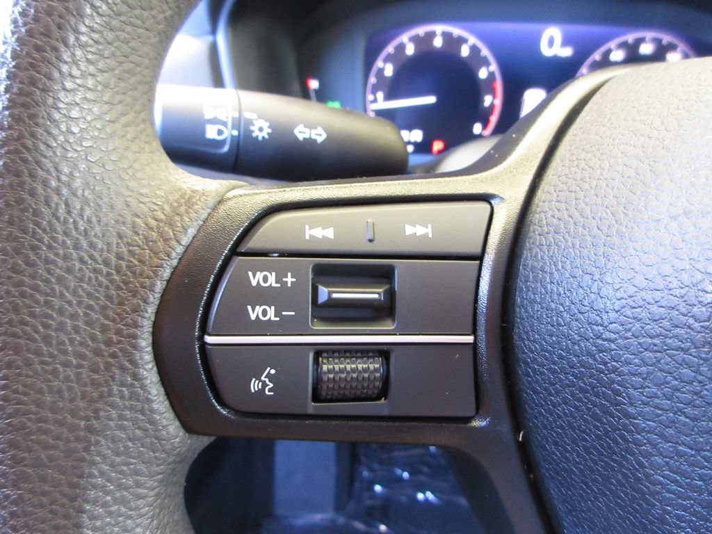 Used 2023 Honda Accord EX image 15