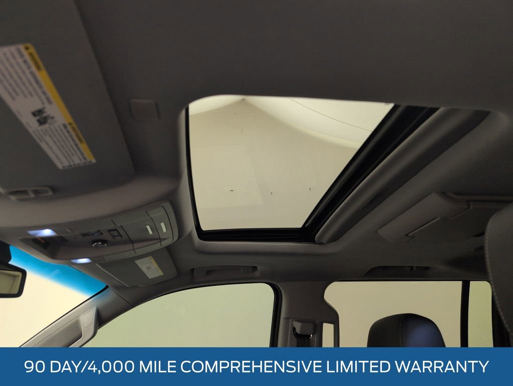 Used 2019 Chevrolet Suburban LT w/ LT Signature Package RWD image 9