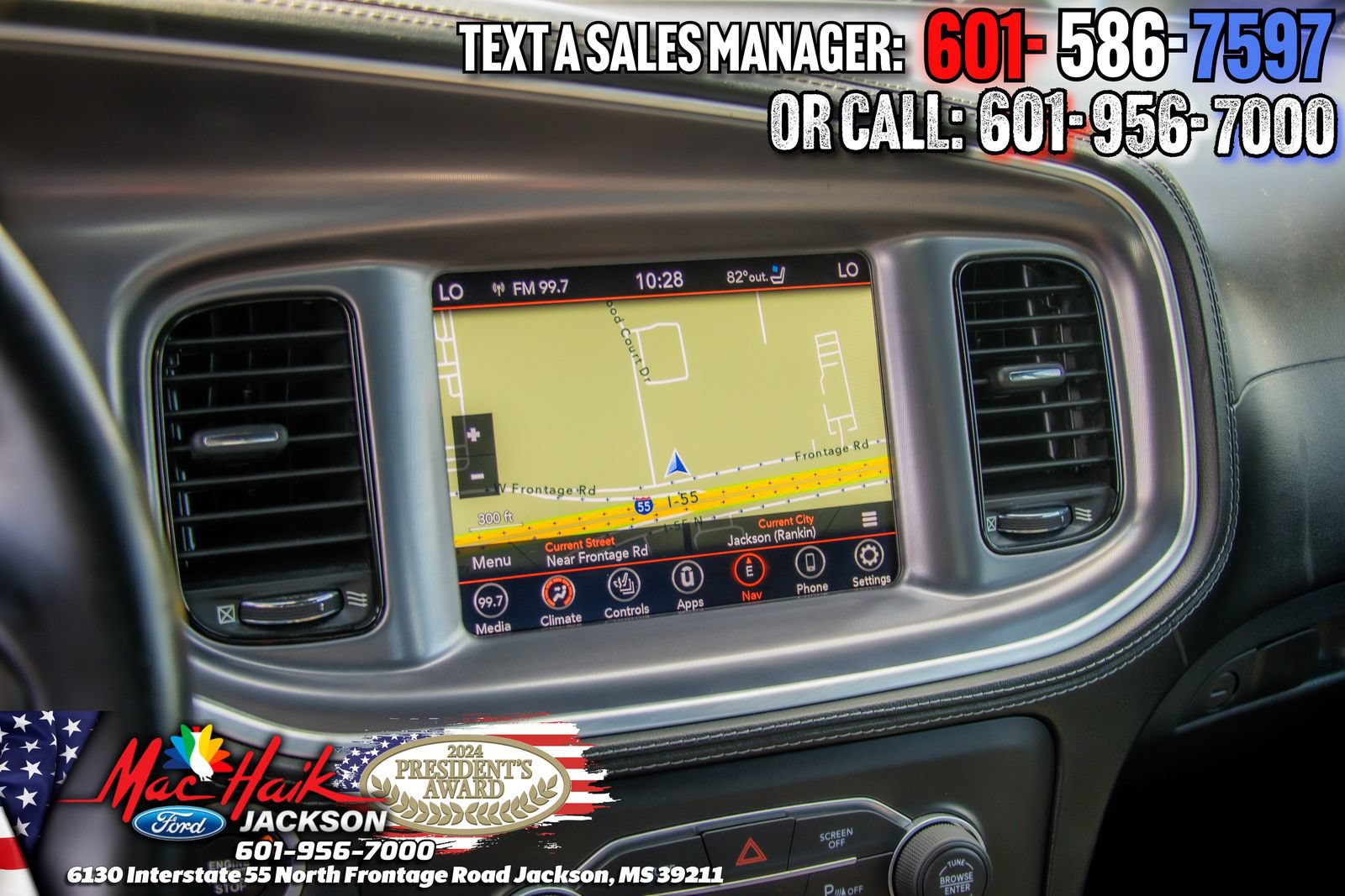 Used 2022 Dodge Charger SXT w/ Plus Group RWD image 17