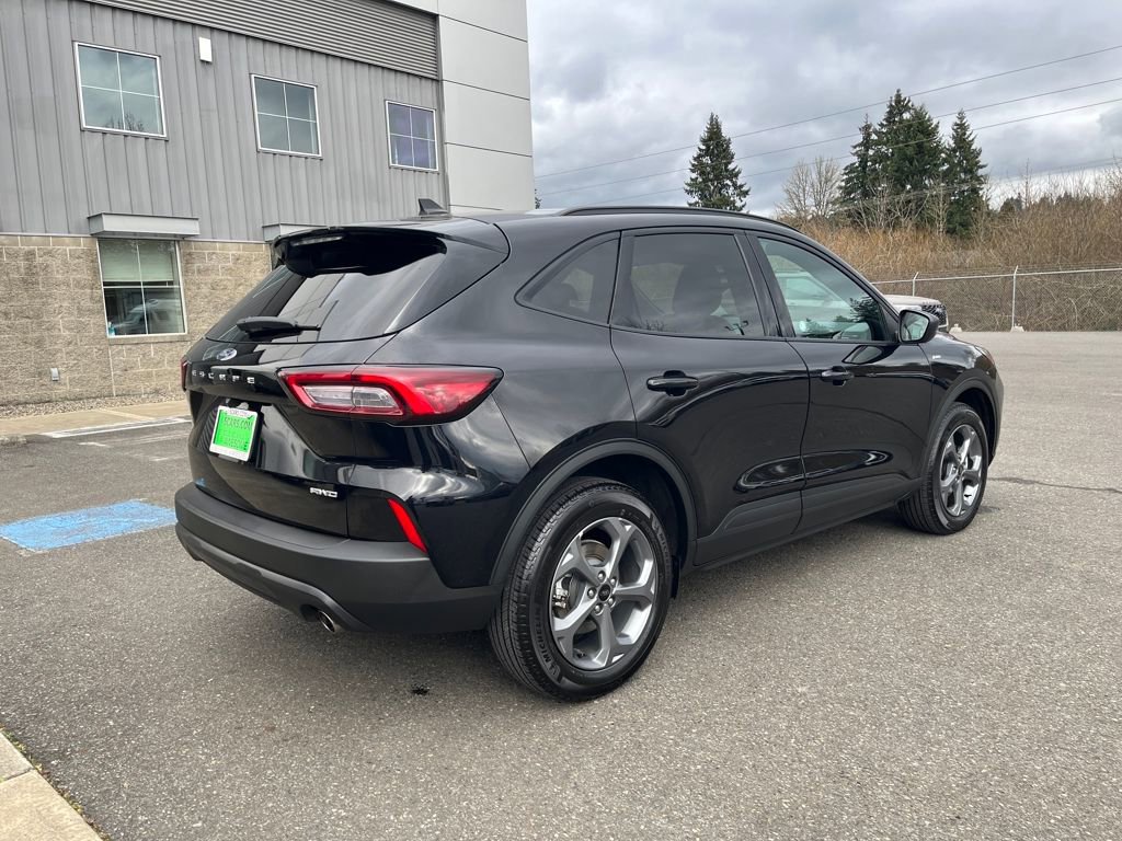 Certified 2025 Ford Escape ST-Line image 7