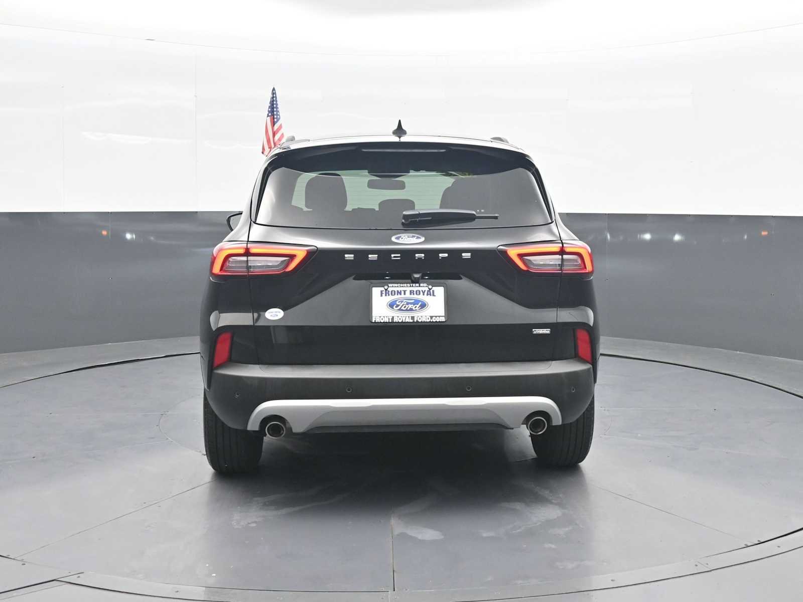 Certified 2026 Ford Escape SE w/ PHEV Premium Package FWD image 6