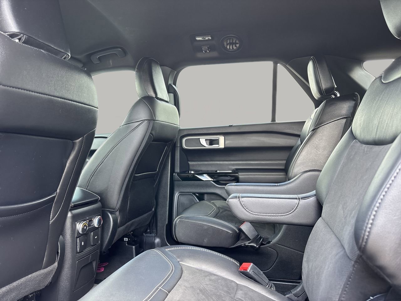 Certified 2022 Ford Explorer ST w/ ST Street Pack image 23