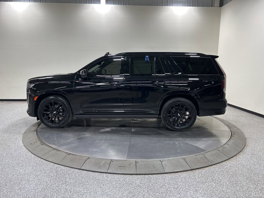 Used 2021 Cadillac Escalade Sport Platinum w/ LPO, ONYX Package image 9