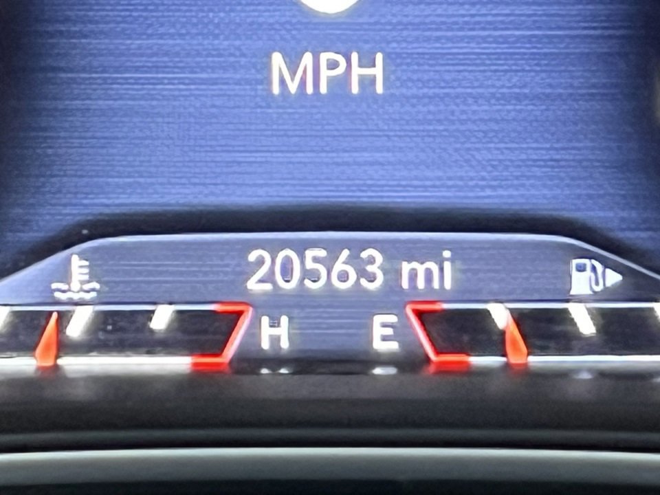 Used 2022 Jeep Cherokee Trailhawk w/ Comfort/Convenience Group image 13