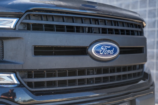 Certified 2018 Ford F150 XL w/ Equipment Group 101A Mid AWD/4WD image 12