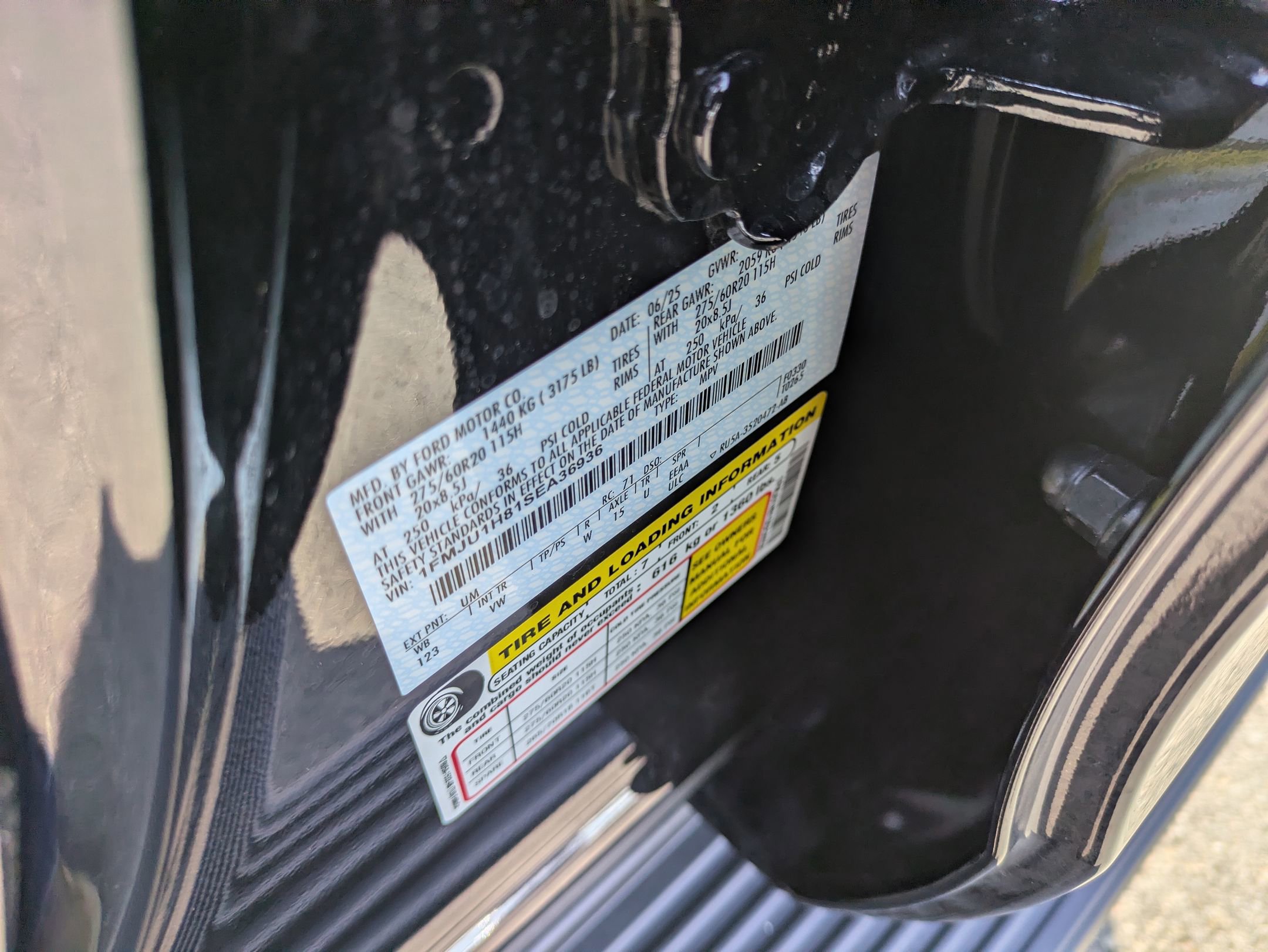 Certified 2025 Ford Expedition Active image 40