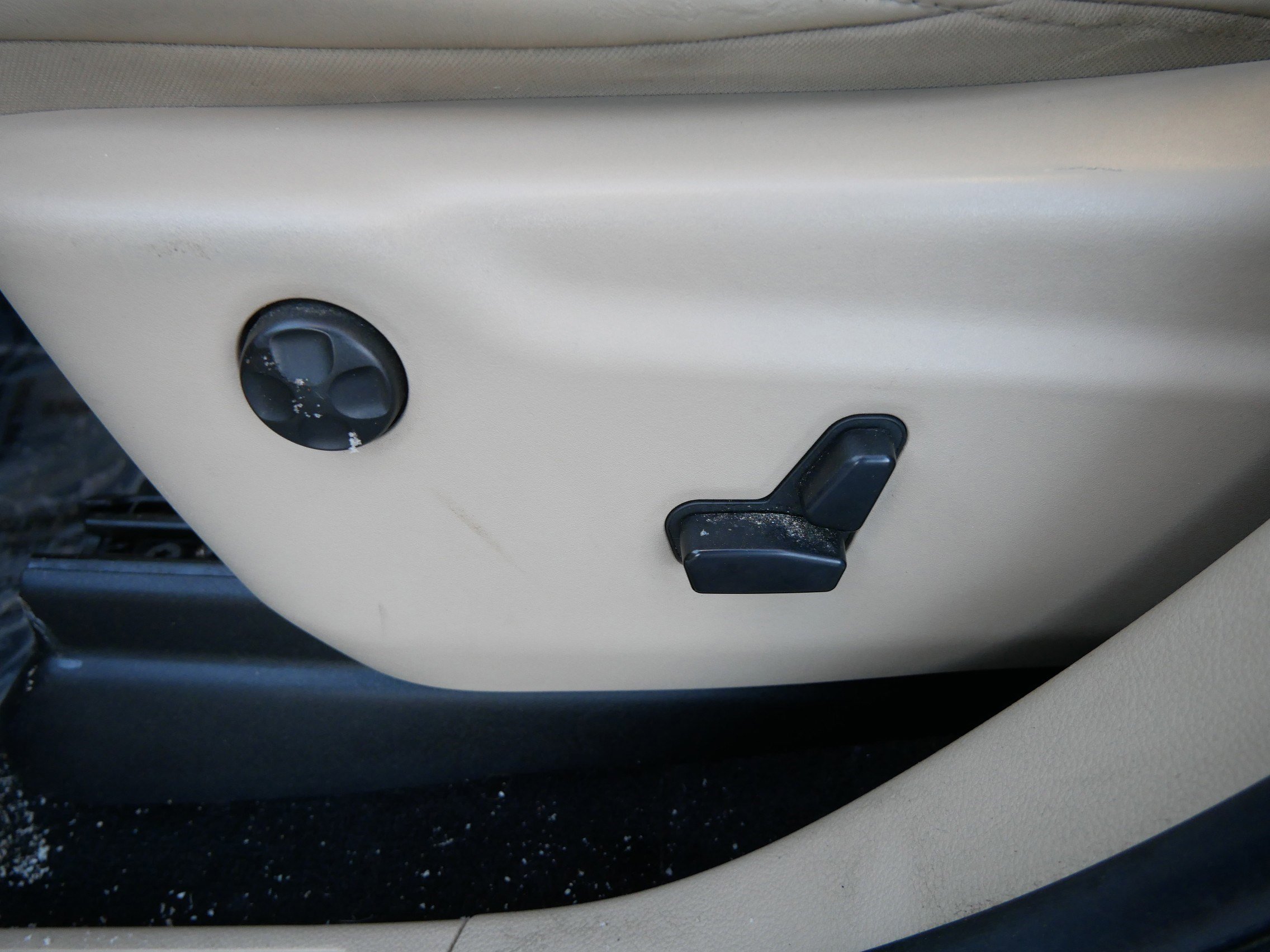 Used 2021 Jeep Renegade Latitude w/ Luxury Group I image 19