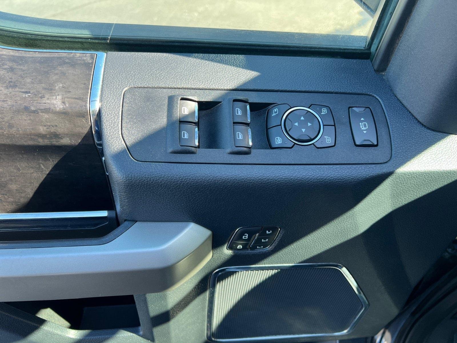 Certified 2022 Ford F350 Lariat w/ Lariat Ultimate Package AWD/4WD image 11
