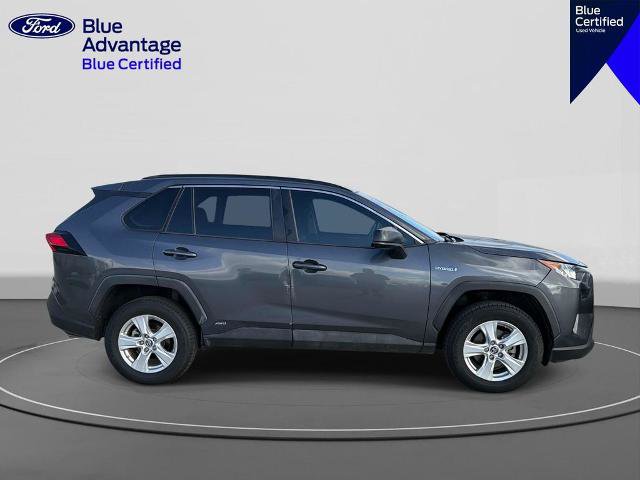 Used 2019 Toyota RAV4 LE w/ Carpet Mat Package AWD/4WD image 4