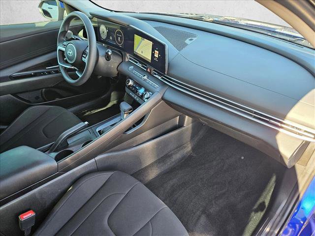 Used 2024 Hyundai Elantra SEL image 21