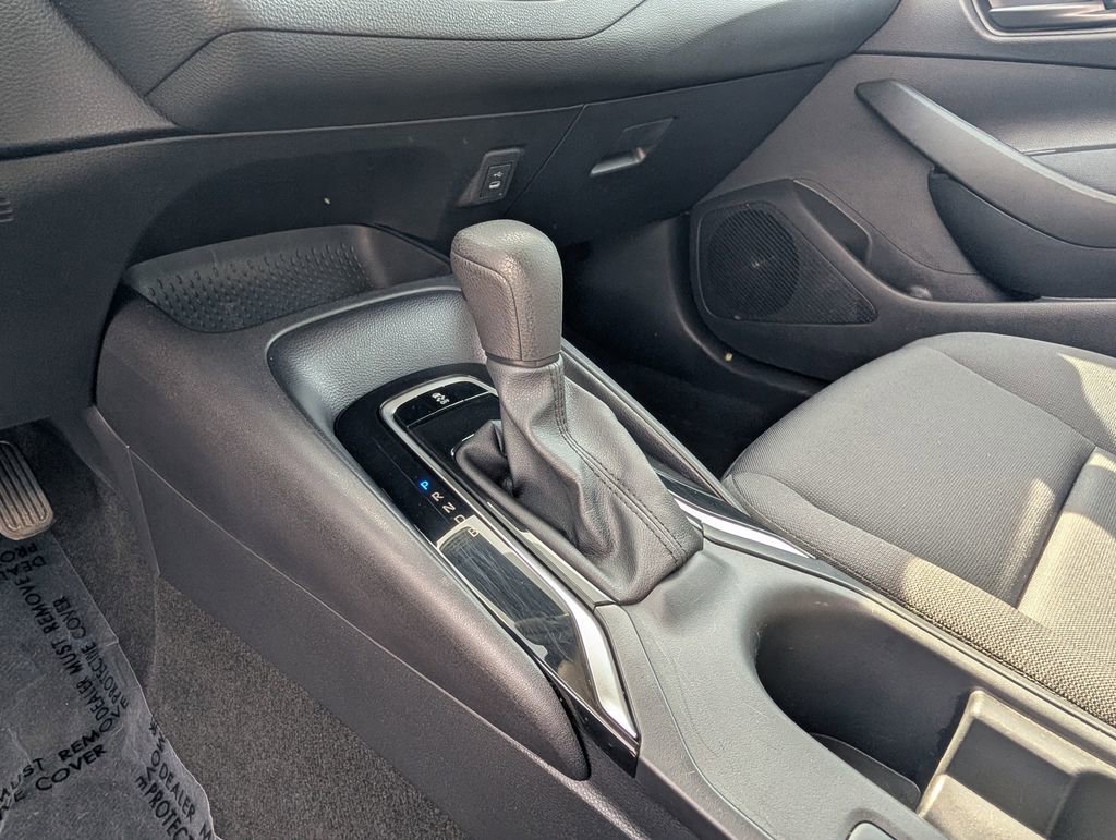 Used 2025 Toyota Corolla LE image 23