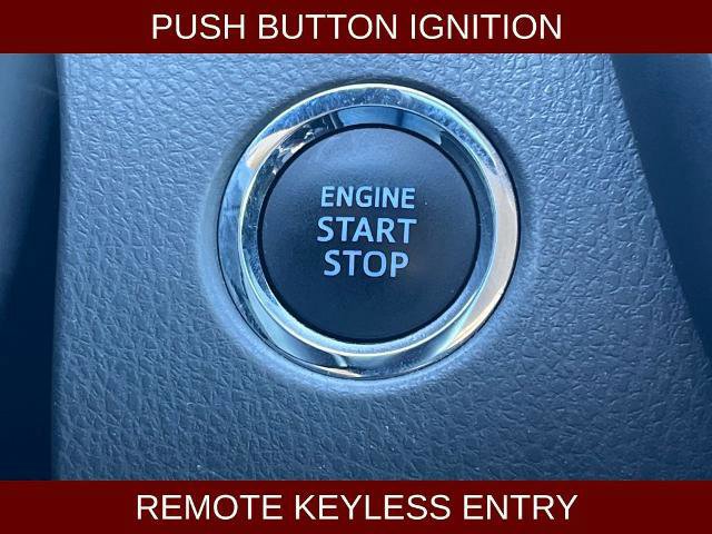 Used 2018 Toyota Camry SE w/ Convenience Package FWD image 10