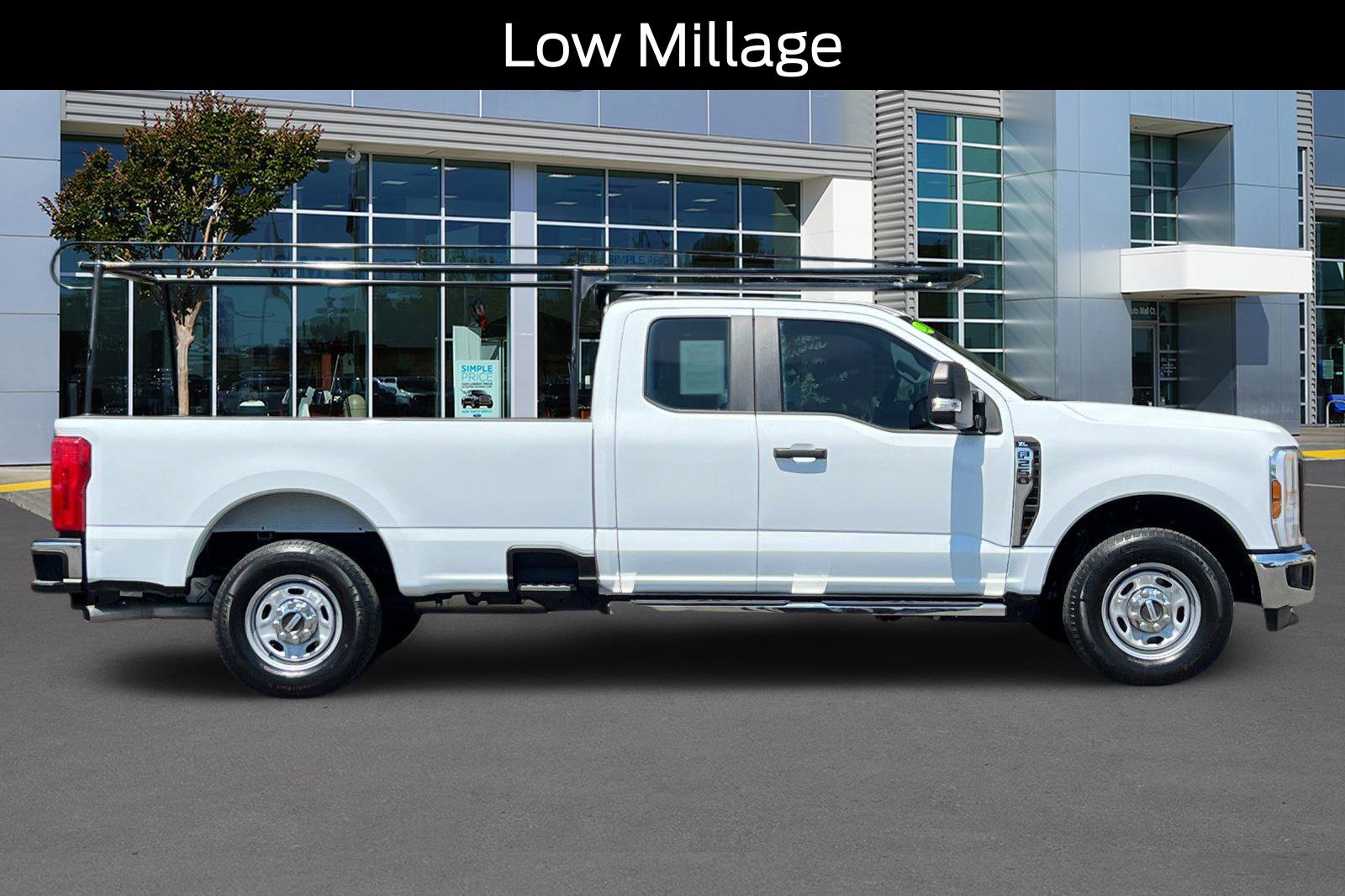 Certified 2024 Ford F250 XL w/ XL Chrome Package RWD image 8